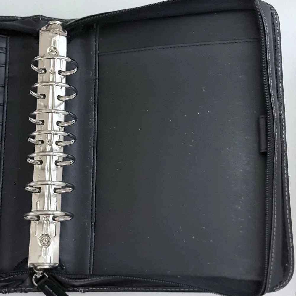 Franklin Covey Zip Around Black Classic Planner 7 Ring 10.5
